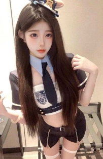 【呼市】小嫩妹各种情趣内衣很诱惑