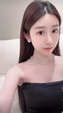 日照市东港区性感妹子三点式粉嫩粉嫩